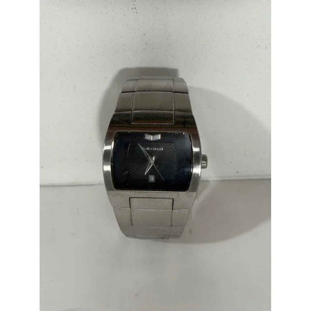 RARE VESTAL SANITARIUM Leave Me Alone Metallica Mens Watch Ultra Rare READ**